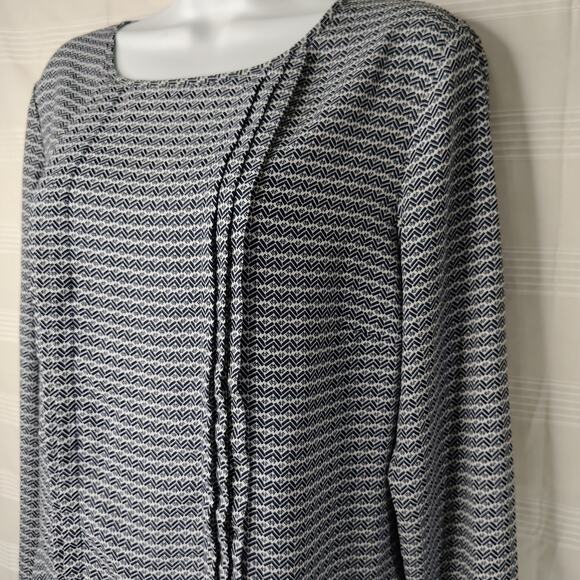 Banana Republic Factory Peplum Bell Sleeve Blouse Blue and White Chevron Medium‎ - Picture 2 of 15